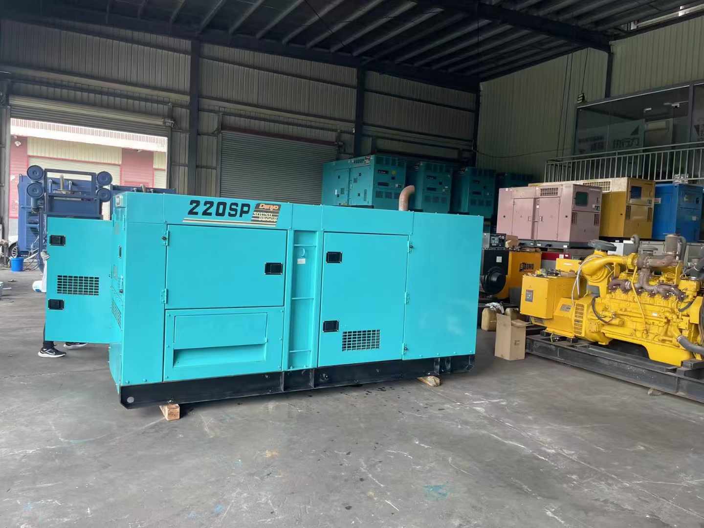 市南800kW 柴油发电机的输出电流波动范围是多少？