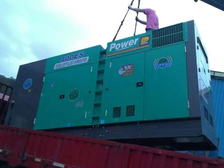 市南柴油发电机组转速不稳定时，如何对发动机进行维护？