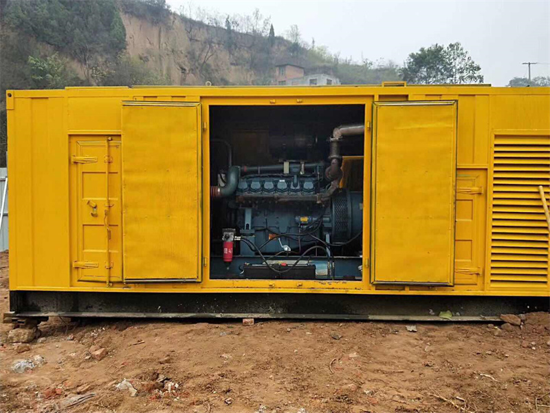 市南发电机租赁冷却液的沸点降低到多少时需要更换